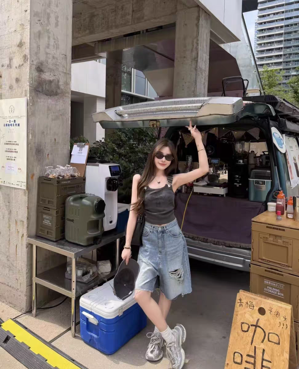 MH家 韩国东大门2026夏季新款时尚百搭显瘦高腰破洞牛仔中裤女