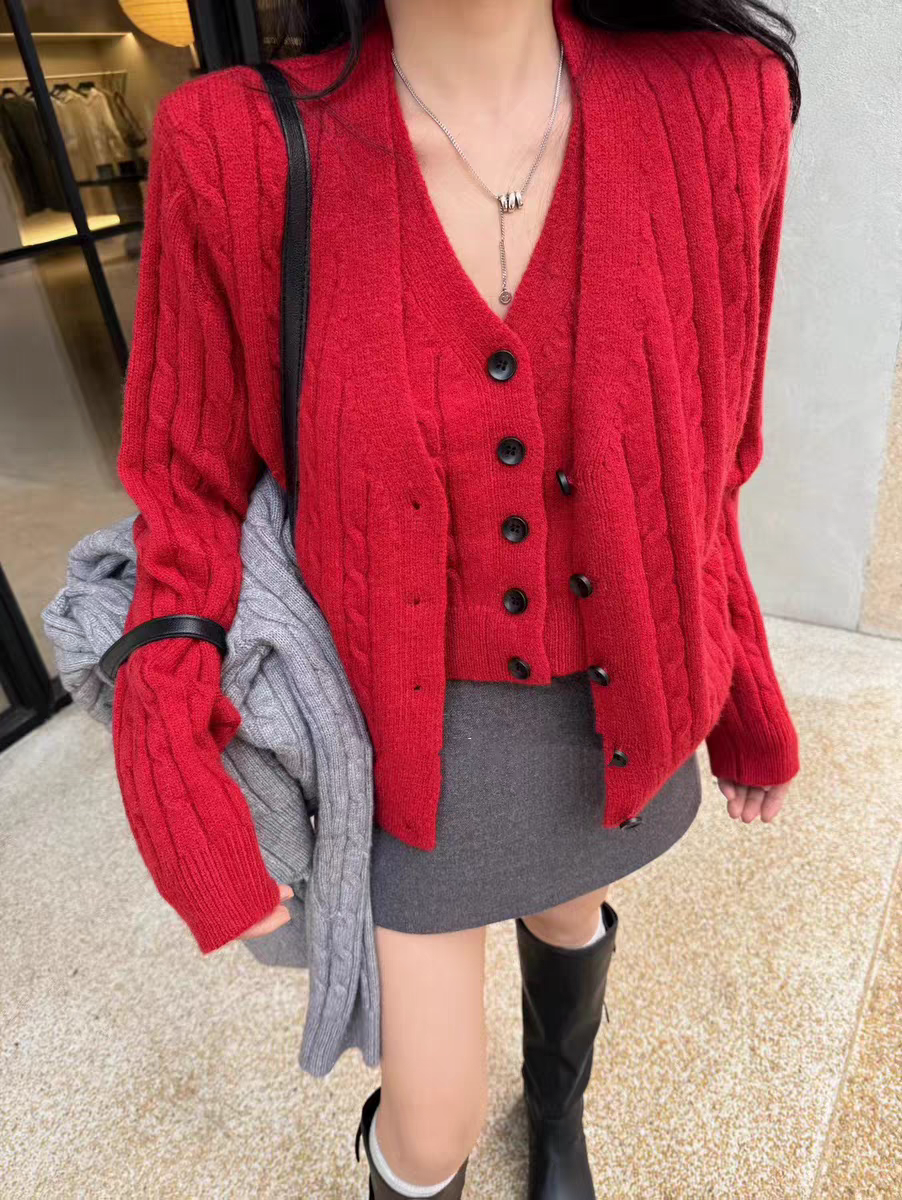 MH家 两件套女韩国东大门时尚百搭单排扣毛衣针织开衫+背心套装