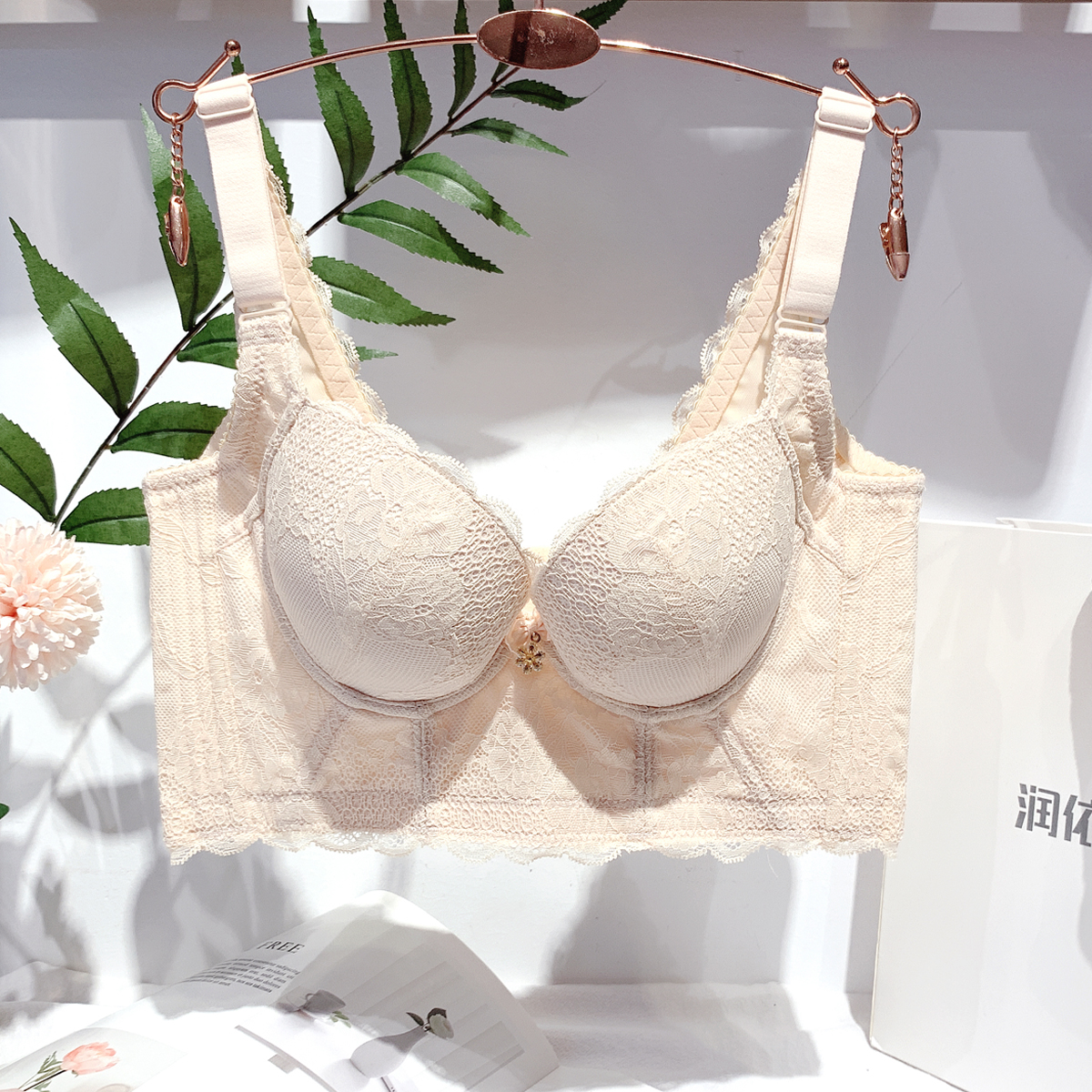 加厚上托防下垂收副乳调整型文胸