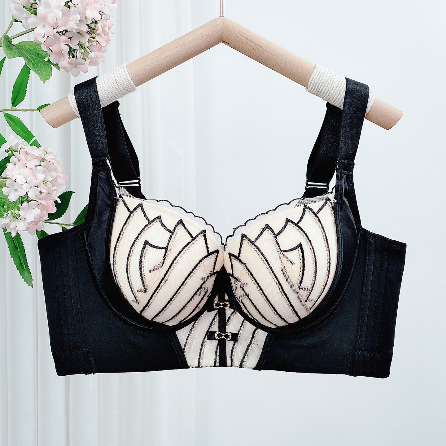 【黑色性感小胸文胸】显大内衣