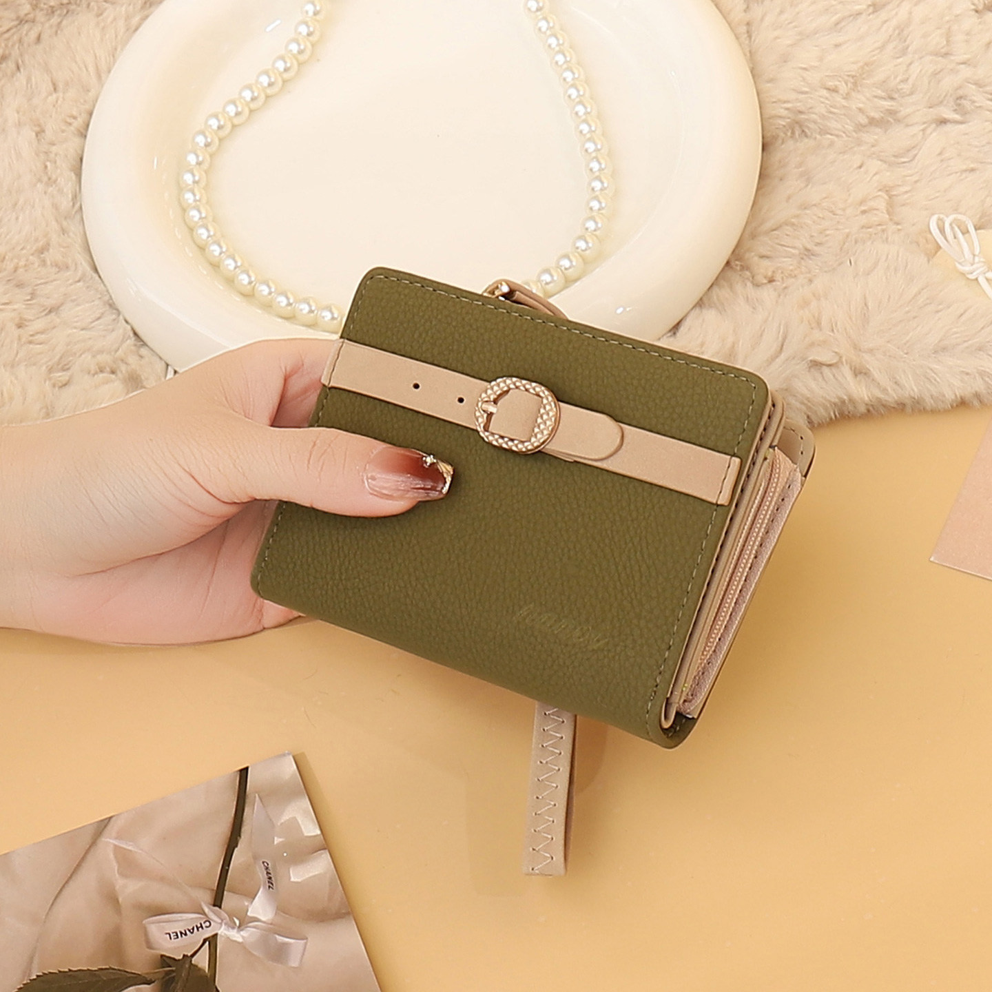 钱包女学生短款折叠零钱包小巧精致钱包卡包二合一轻奢现金手拿包