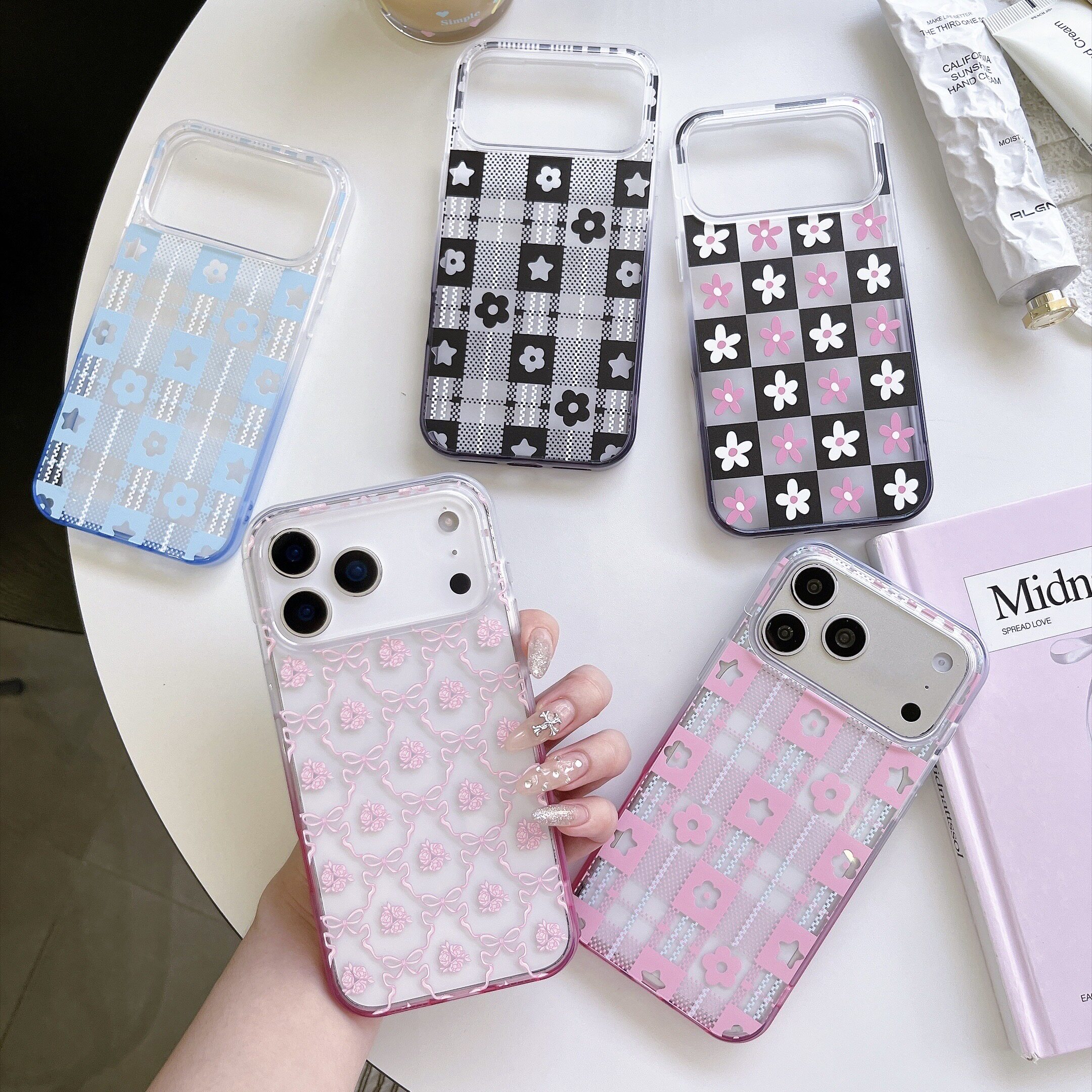 适用苹果15iPhone14ppro16渐变色透明17promax磁吸Magsafe可爱格子花18手机壳防摔新款高级感保护套