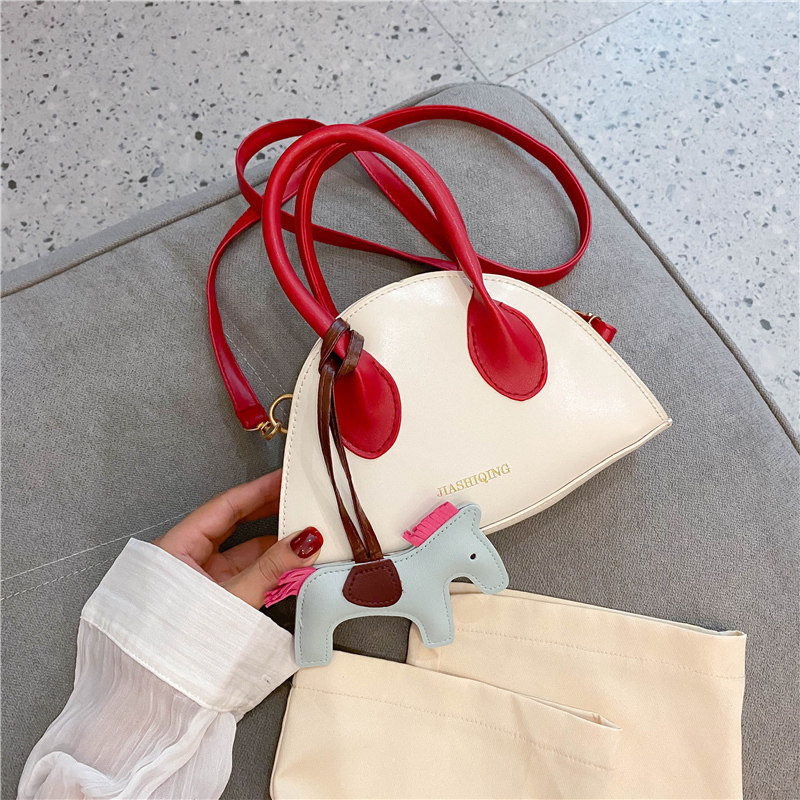 小包包女2020新款潮撞色女包今年流行的贝壳包单肩斜挎手提兔子包