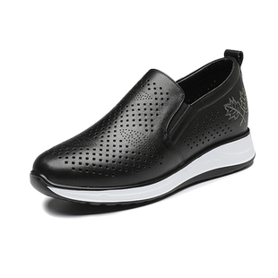 方尚软皮洞洞鞋女软底2024新款妈妈透气女鞋舒适一脚蹬头层皮单鞋