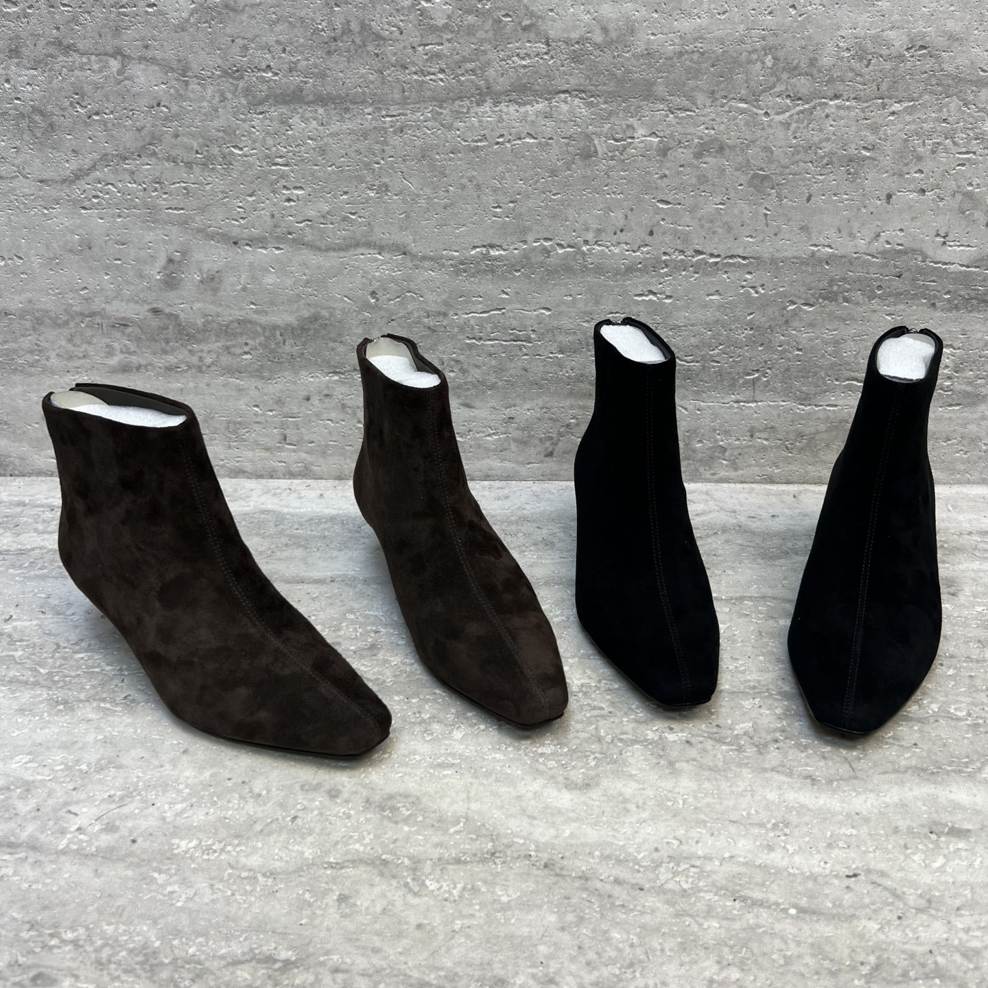 羊猄皮方头细跟后拉链时装靴短靴