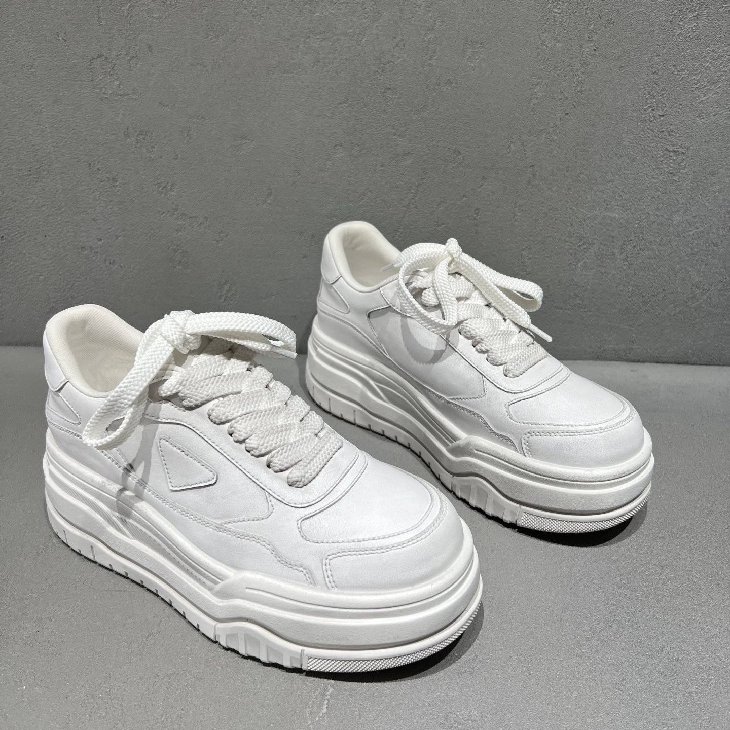 2026春季新款欧洲站欧货真皮女鞋厚底系带松糕鞋做旧休闲小白鞋女,女鞋,休闲板鞋,淘宝优惠券,粉丝福利购,淘宝优惠卷