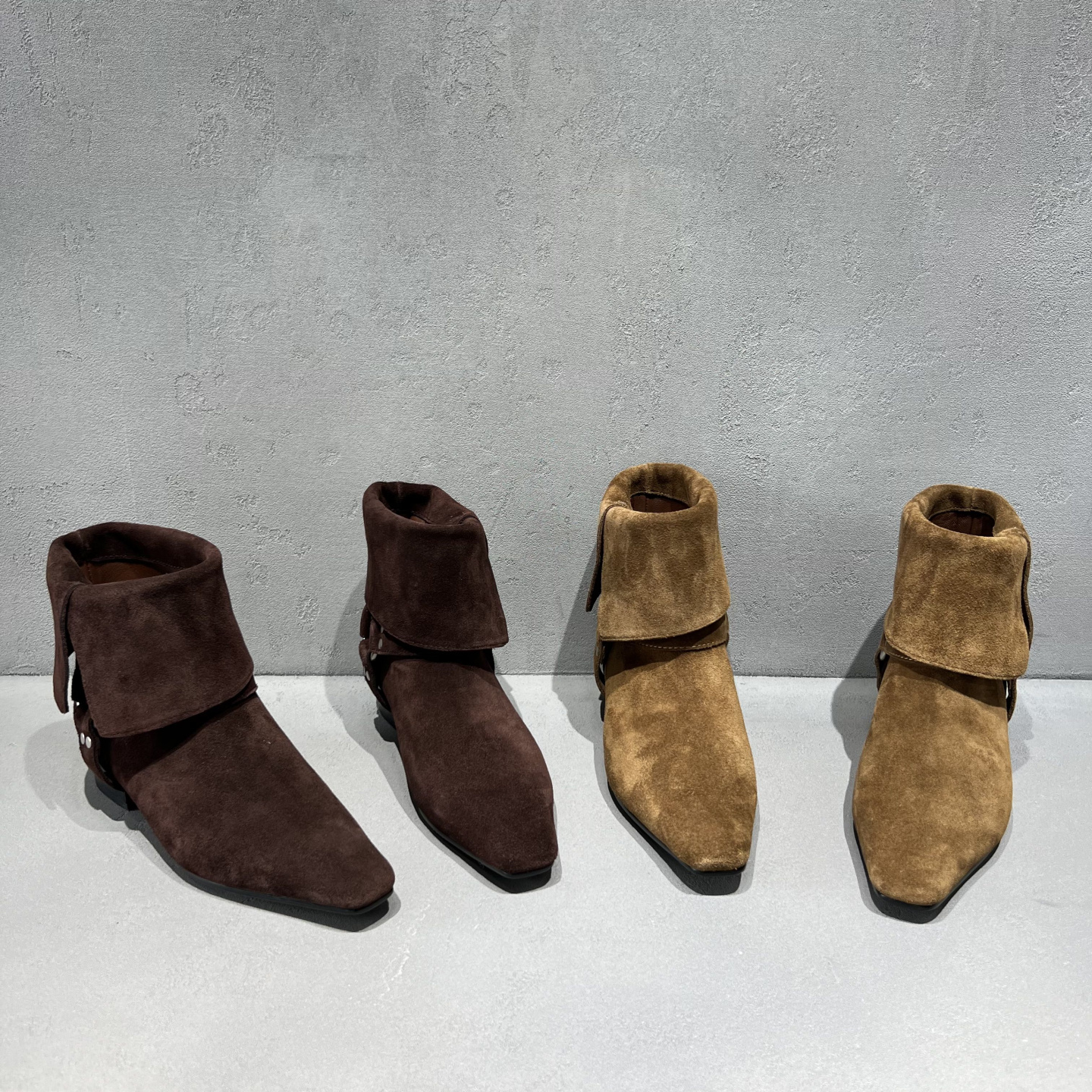 方头粗跟马丁靴套筒时装靴短靴女