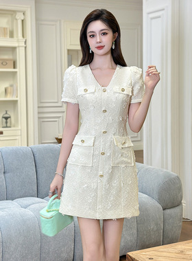 2025夏季新款女装小香风V领单排扣立体花朵显瘦小个子连衣裙21756