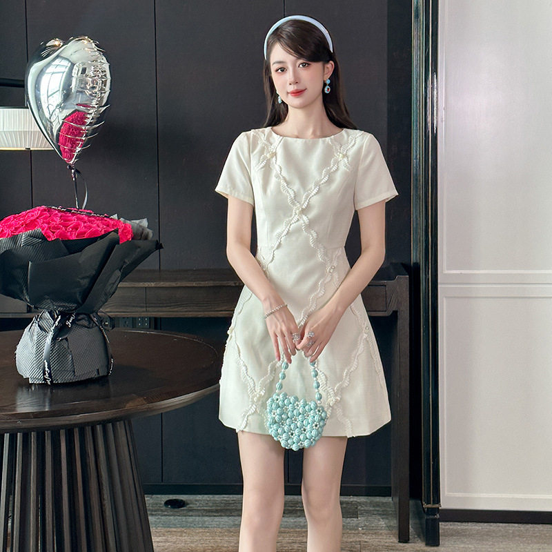 2026夏季新款女装法式千金风设计感白色礼服裙短袖连衣裙21726