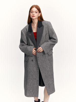 殷三吉/THREE GOOOD英式典雅经典款人字纹拼接长款大衣 SW230982