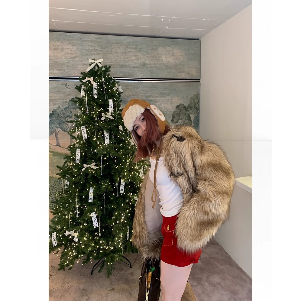 THREE GOOOD殷三吉 暖冬姜茶毛毛带帽外套SSW241201