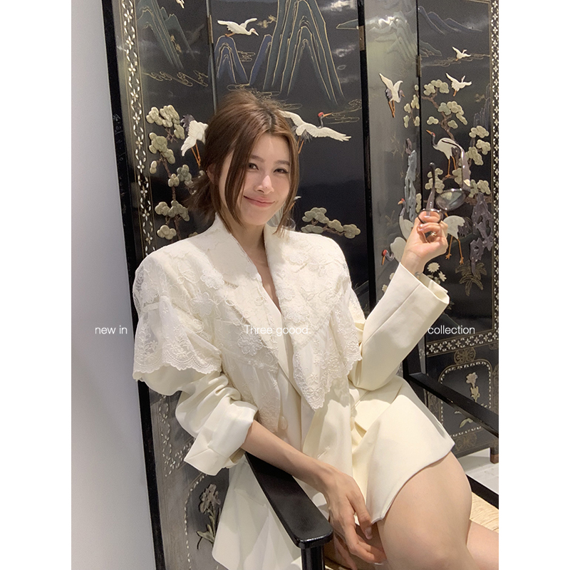 三吉白苔蔷薇蕾丝拼接设计感西装