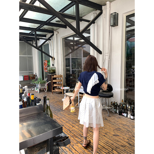 珠地针织蕾丝拼接T恤女