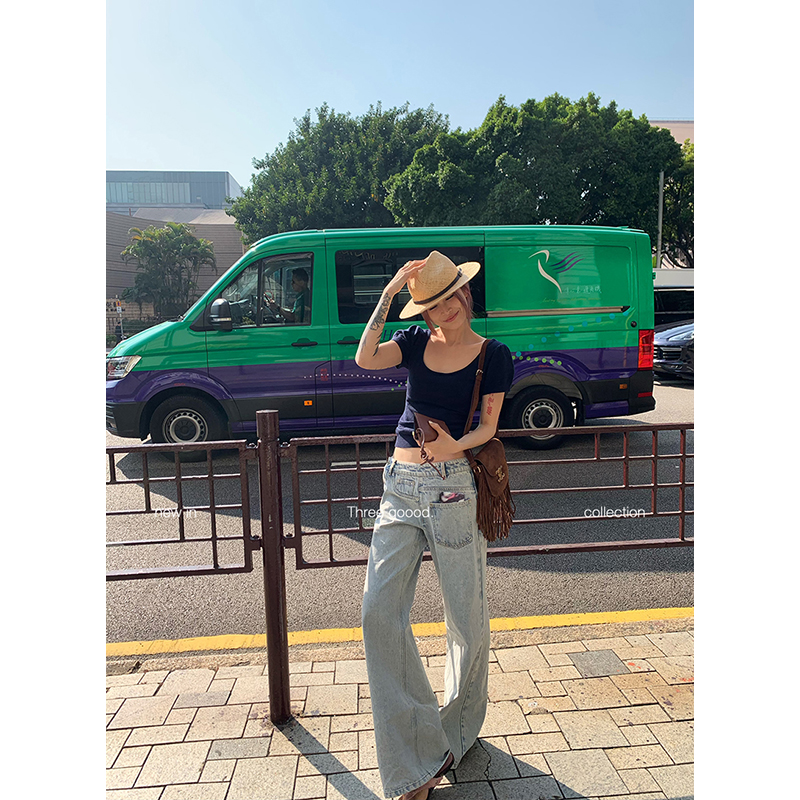 天菜裤高腰直筒侧拉结构牛仔裤