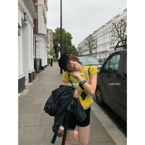 三色拼格子提花毛织上衣