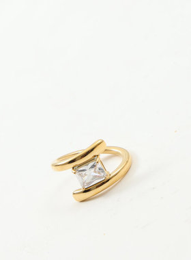 跨境时尚个性热卖交叉长方形镶钻钛钢镀18K金戒指指环百搭食指女