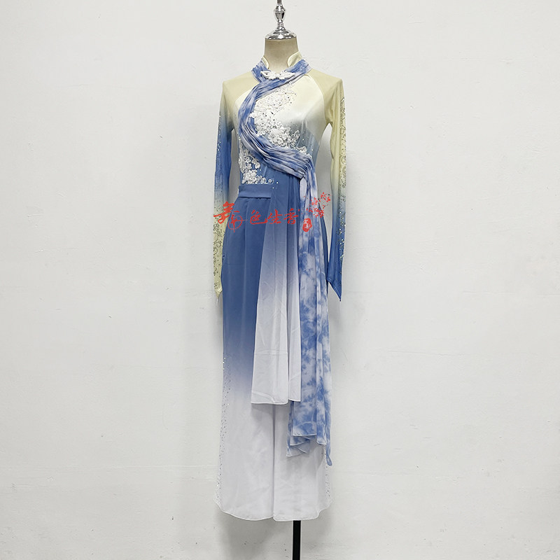 胶州秧歌剧目服飘逸舞蹈服