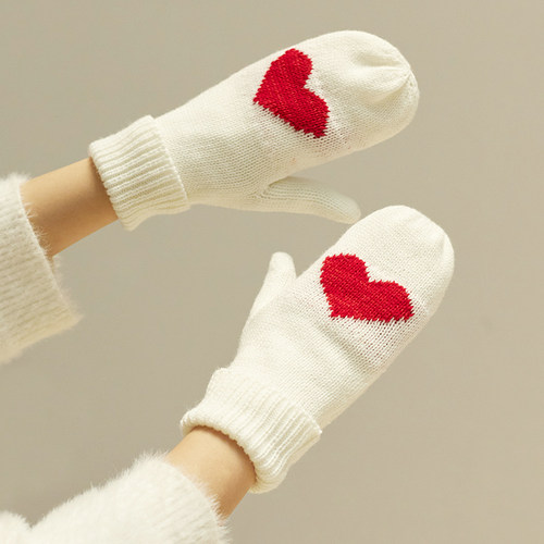 爱心刺绣冬季手套女韩版ins百搭学生可爱加绒加厚保暖连指棉手套