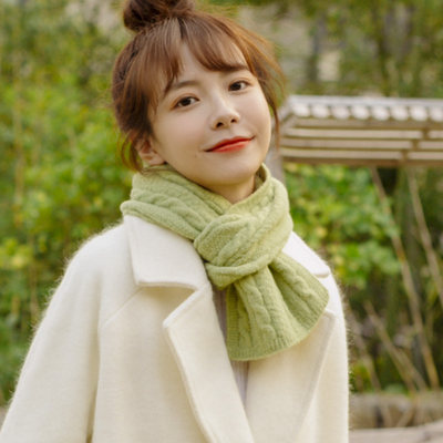 绿色短款少女学生秋冬季小围巾