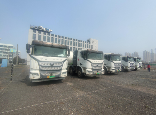 5月8日郑州宇通牌纯电混凝土搅拌运输车一辆（车牌：豫A05938D）网络拍卖公告