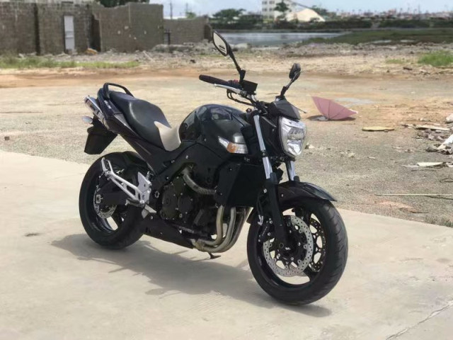 [红尘摩托店]出售—进口铃木gsr400小bk轻型街车,abs四缸街车