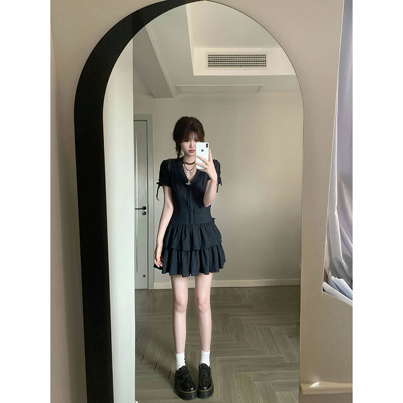 日系蕾丝花边v领连衣裙女夏季设计感收腰显瘦藏青色蛋糕裙A字短裙