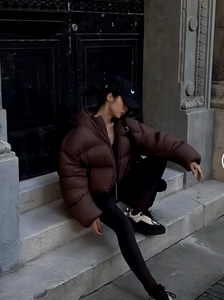 白鹅绒高蓬松短款轻薄连帽羽绒服女冬季外搭上衣2023新款时髦百搭