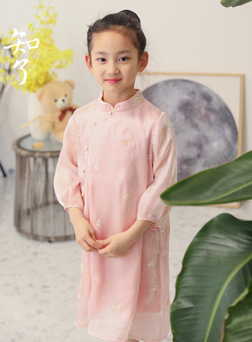 知了童装 秋装新品清风缎绣花旗袍儿童中式改良连衣裙女童53285