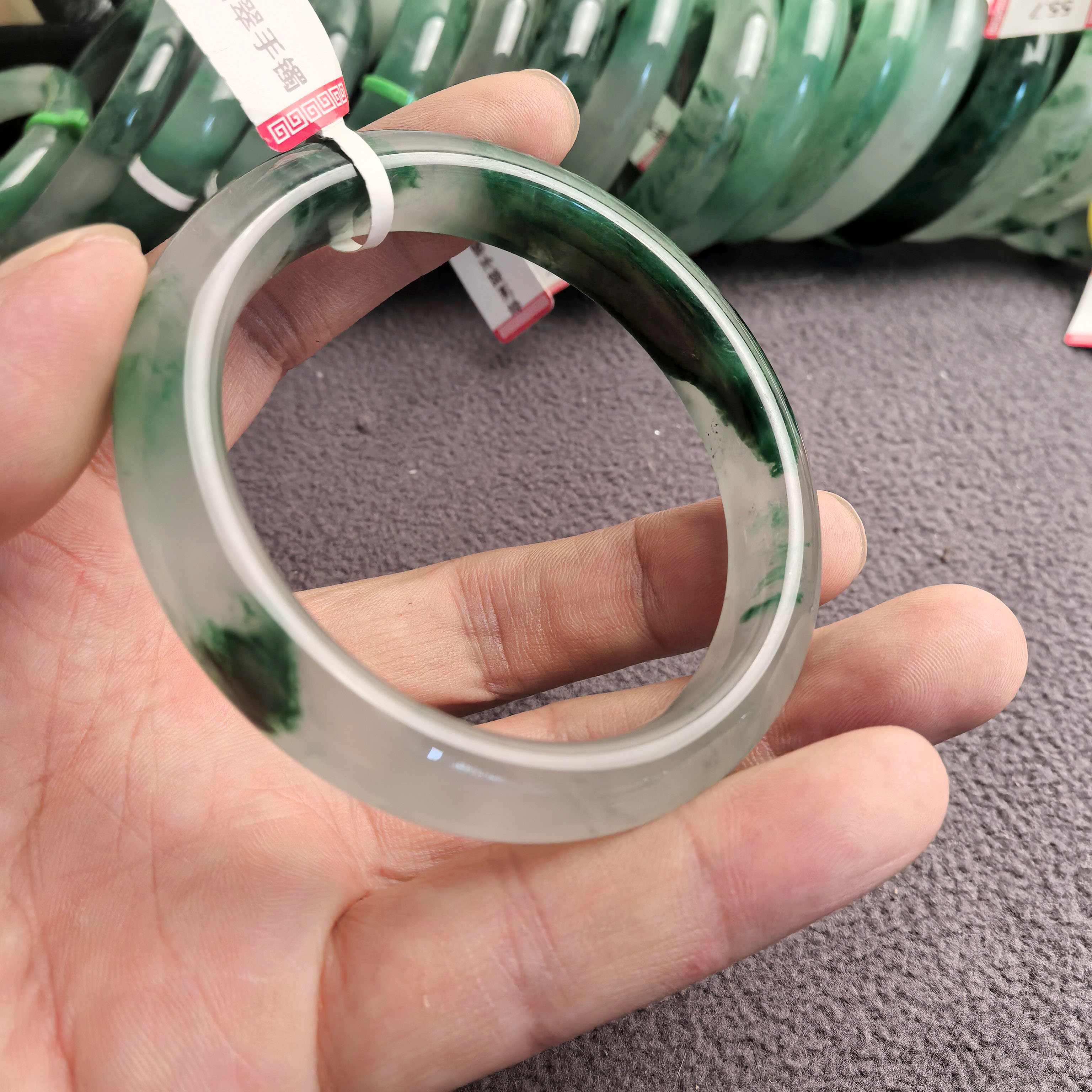 天然飘花非洲翠高冰独龙玉手镯