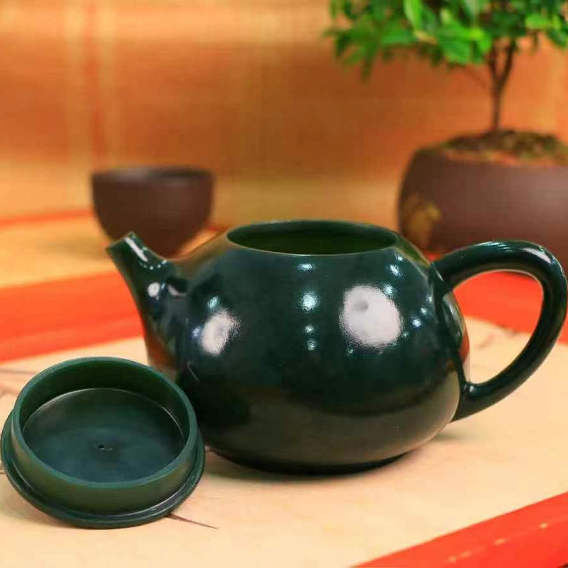 新疆和田玉茶壶摆件天然青玉