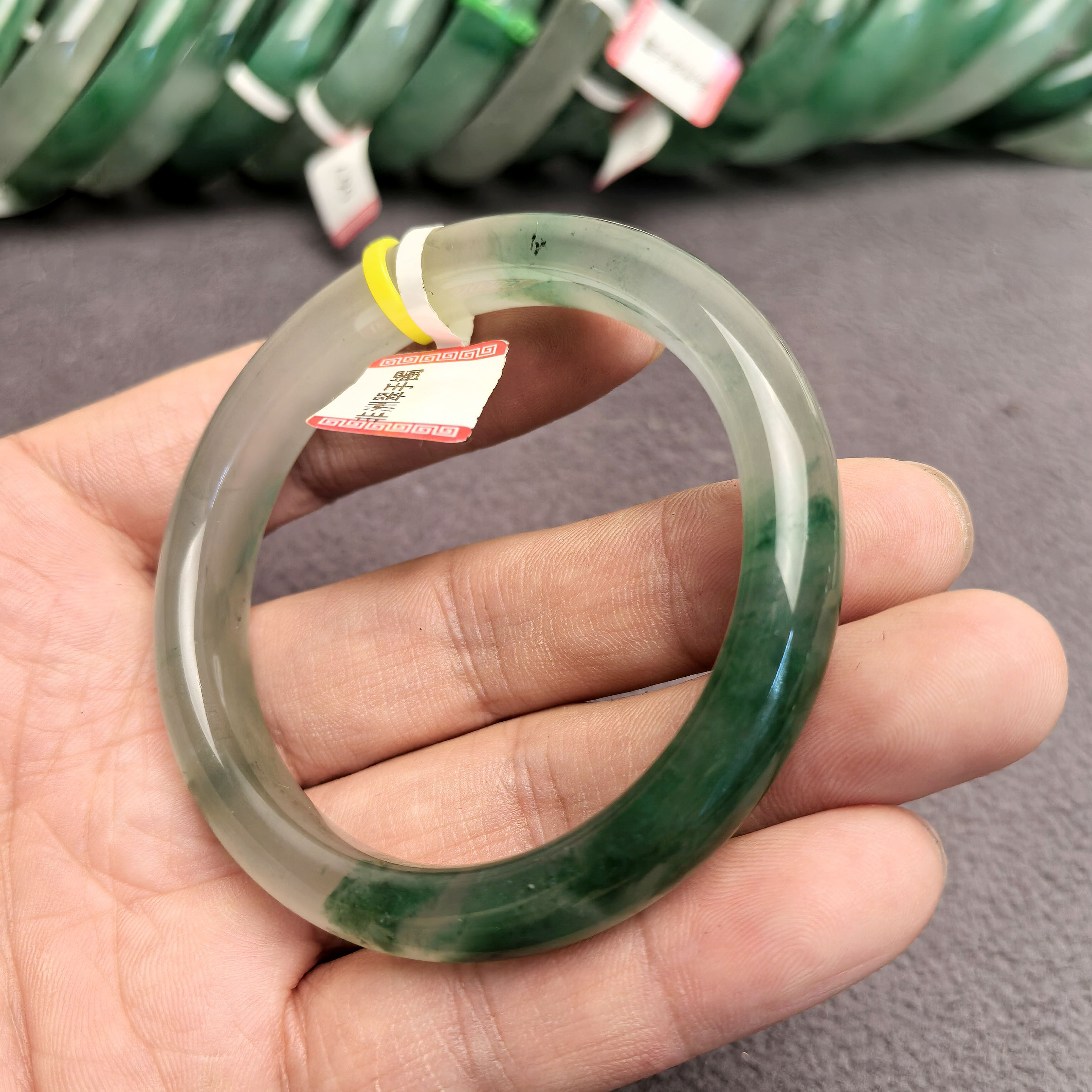 天然飘花非洲翠高冰独龙玉手镯