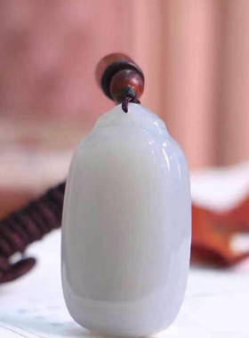 新疆和田玉烟紫色平安无事牌吊坠女款玉佩天然玉石项链男士