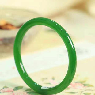 俄罗斯阳绿碧玉天然美人条平安镯手镯玉石镯女士古风镯手饰