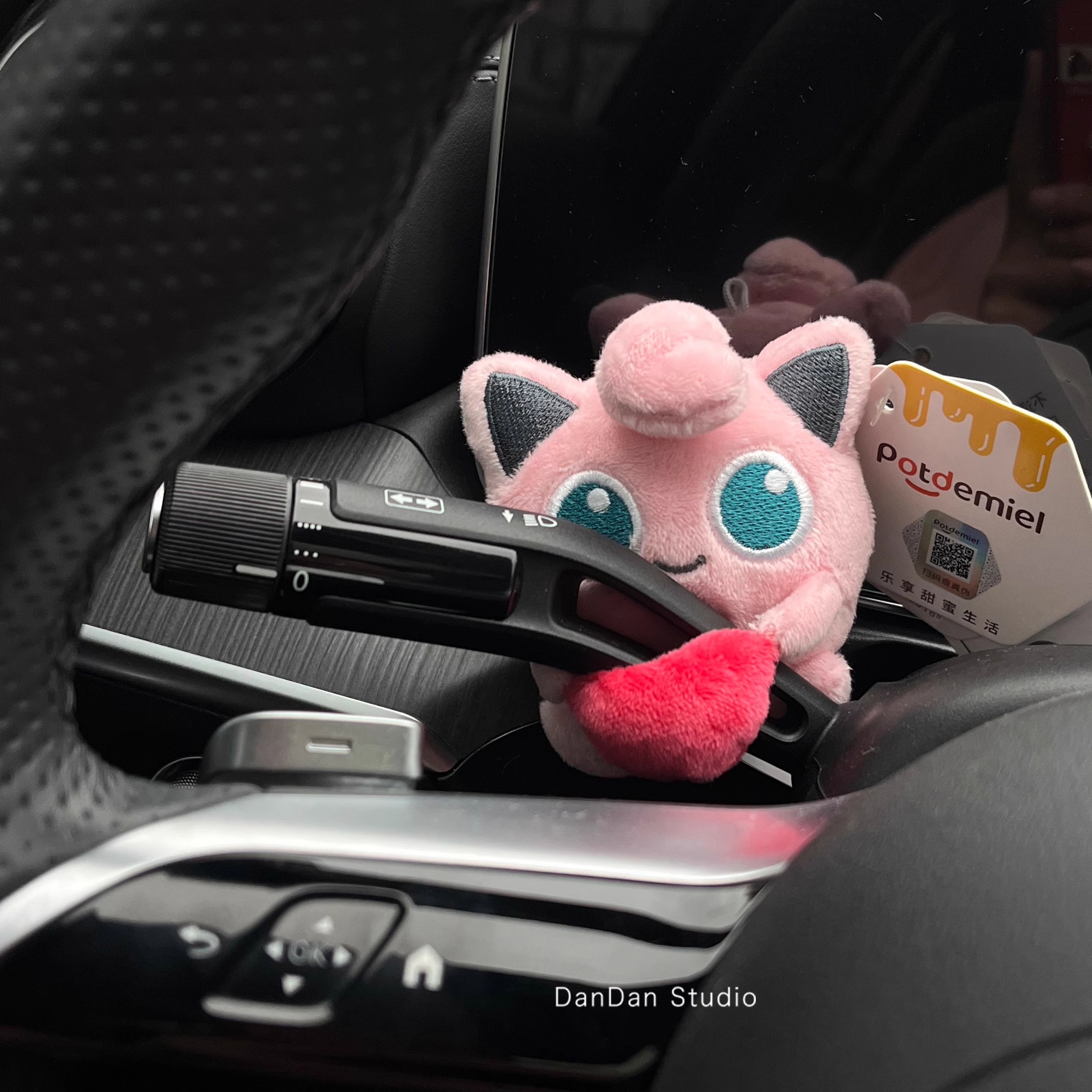 正版Pokemon粉色胖丁汽车怀挡爱心毛绒公仔挂件车载转向灯装饰品