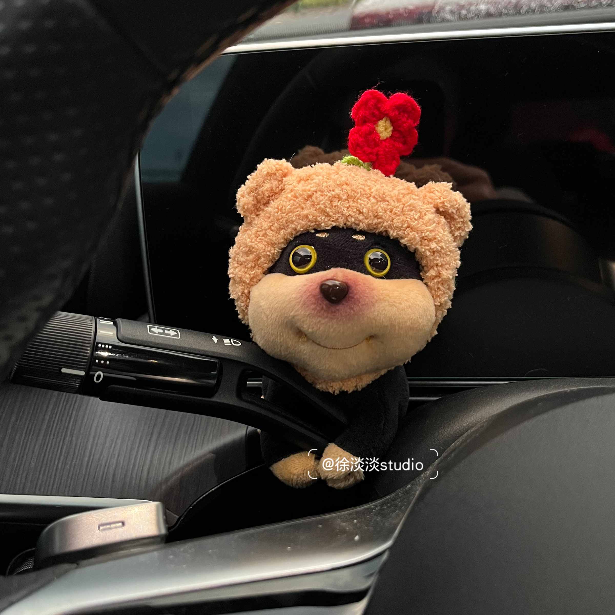 可爱蜜蜂狗汽车怀挡装饰怀档车内摆件车载雨刮器公仔转向灯送礼物