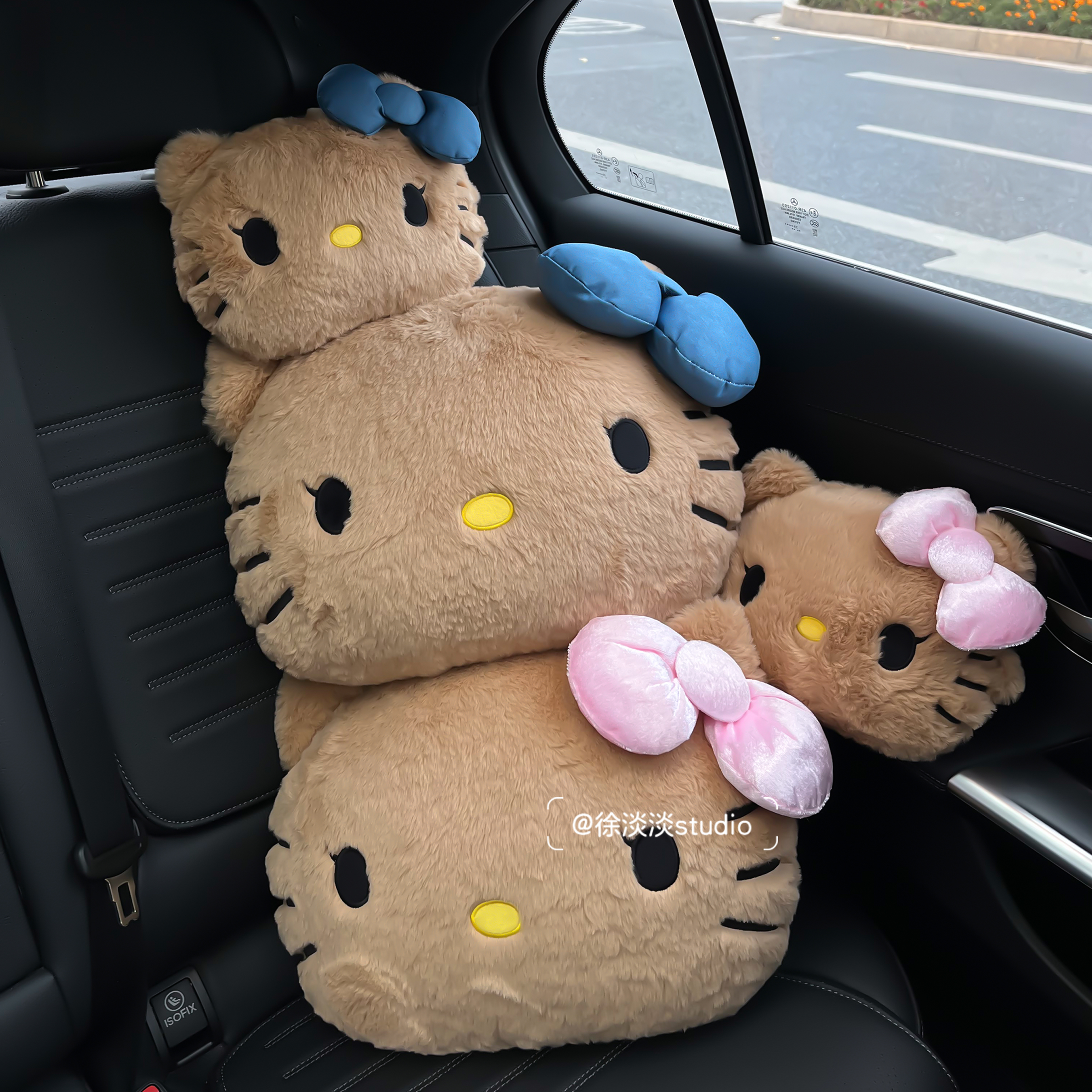 卡通黑皮hellokitty汽车头枕靠枕车内座椅腰靠四季通用送新车礼物