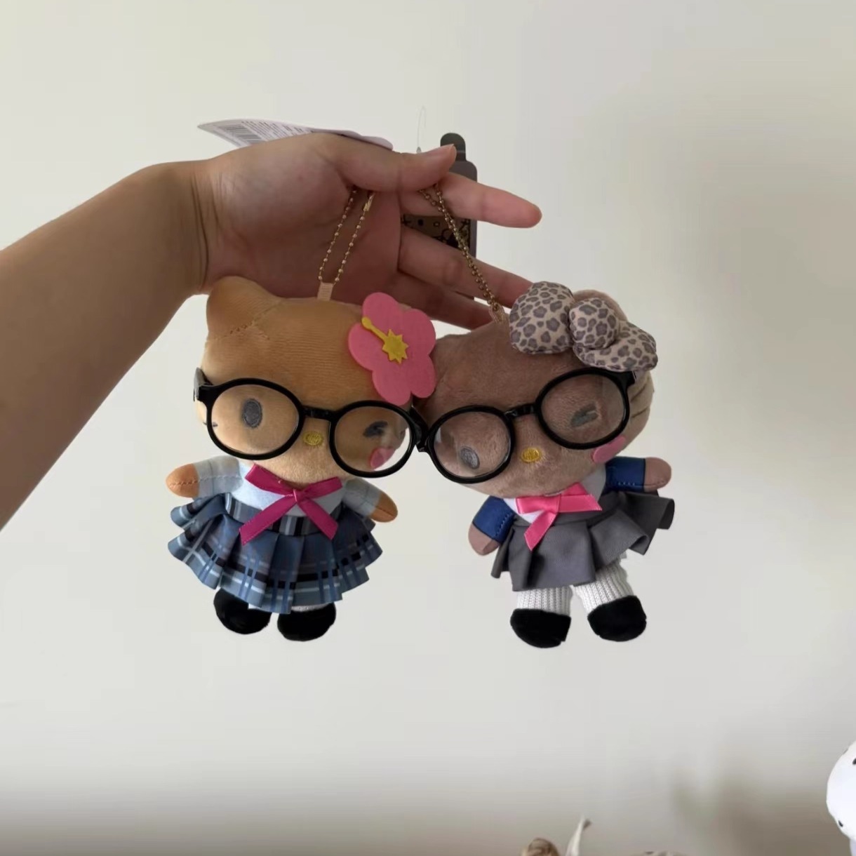 日本制服kitty包包挂件可爱毛绒公仔玩偶书包挂饰女背包饰品