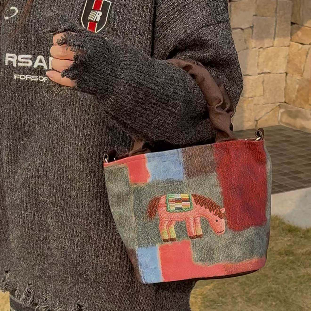 日本代购GP拼接粉马褶皱包印花卡通水桶包女单肩斜挎包时尚手提包,箱包皮具/热销女包/男包,水桶包,淘宝优惠券,粉丝福利购,淘宝优惠卷