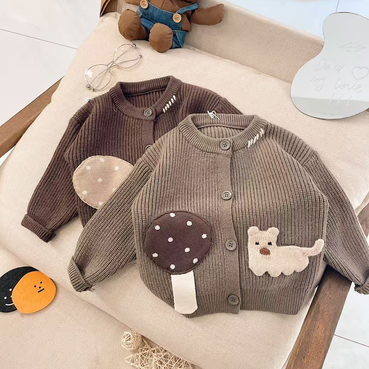 超级可爱男女童初冬针织开衫