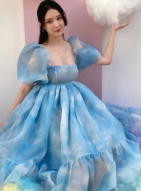 蓝天白朵~selkie2022年夏蓝色法式泡芙在逃公主纯色连衣裙女时尚