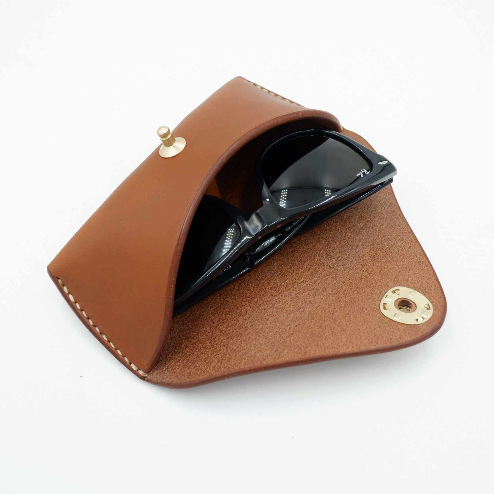 意大利进口植鞣革 重油脂墨镜 眼镜盒 收纳盒龟背扣4毫米厚度重器