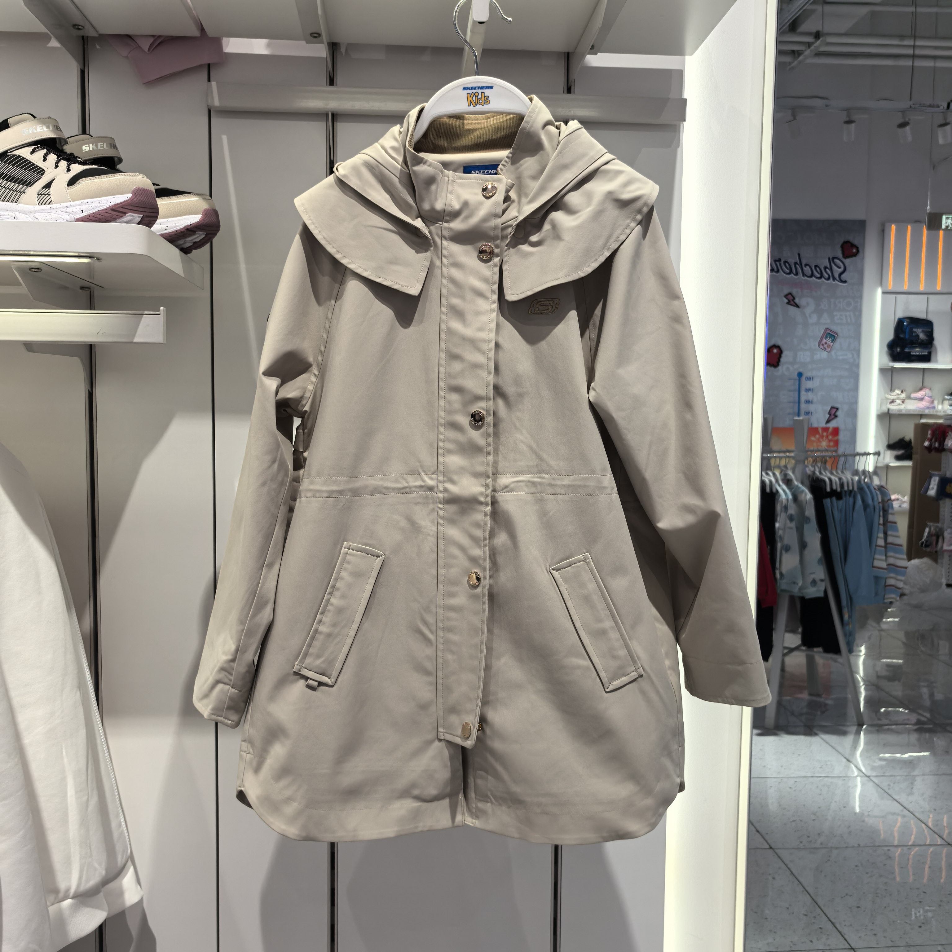 斯凯奇儿童2026春季新款女童时尚休闲单件连帽风衣外套L126G064,童装/婴儿装/亲子装,普通外套,淘宝优惠券,粉丝福利购,淘宝优惠卷