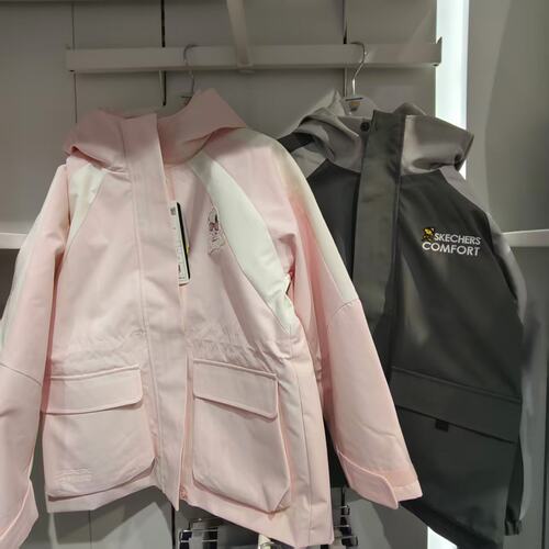 斯凯奇儿童26冬季新款男女休闲外套+轻薄羽绒服L426G026/L426B016