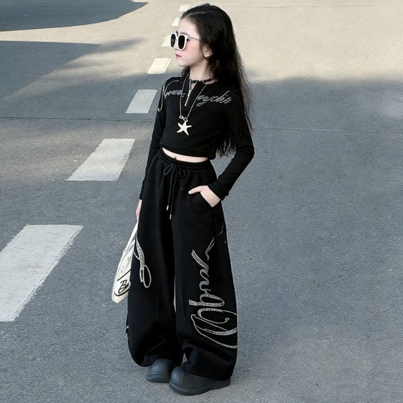 女童巨好看春装套装2026新款中大童爵士舞街舞服装童装烫钻两件套