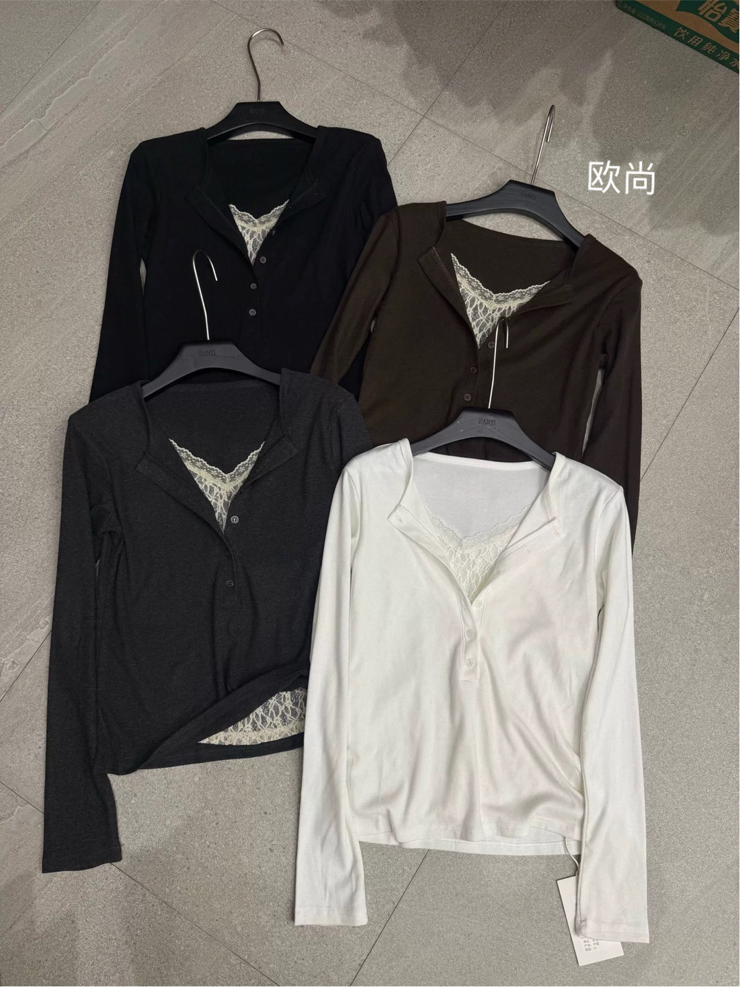 韩伊hanyi正品26秋冬蕾丝拼接半扣假两件气质长袖T恤打底衫女上衣
