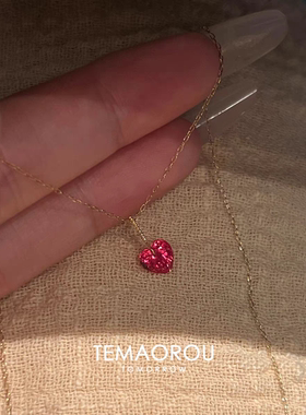 跳动的心樱桃红爱心项链精致时尚