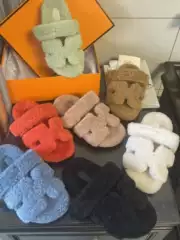 Teddy Lamb Wool Velcro Thick-Soled Slip-On Slippers 2026 Spring New Style Outdoor Fur Integrated Warm Slippers