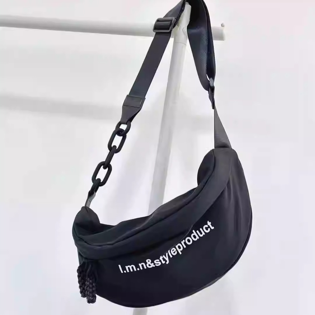 其他胸包字母大容量日韩