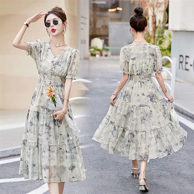 Sera轻奢2024年夏季新款V领气质收腰连衣裙