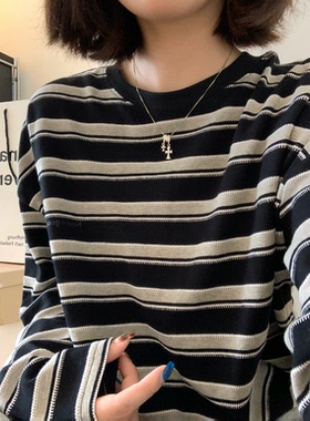 慵懒风撞色条纹宽松长袖T恤女